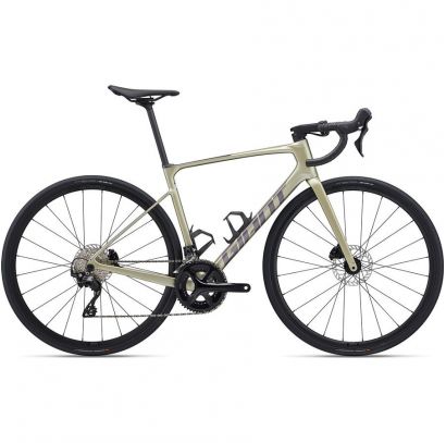 Giant Defy Advanced 2 M Bay Leaf